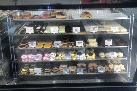 Rabbit Hole Cakes photo 4